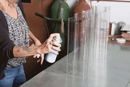 Cleaning of Acrylic with Foaming Spray