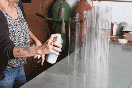 Cleaning of Acrylic with Foaming Spray Cleaning of Acrylic with Foaming Spray